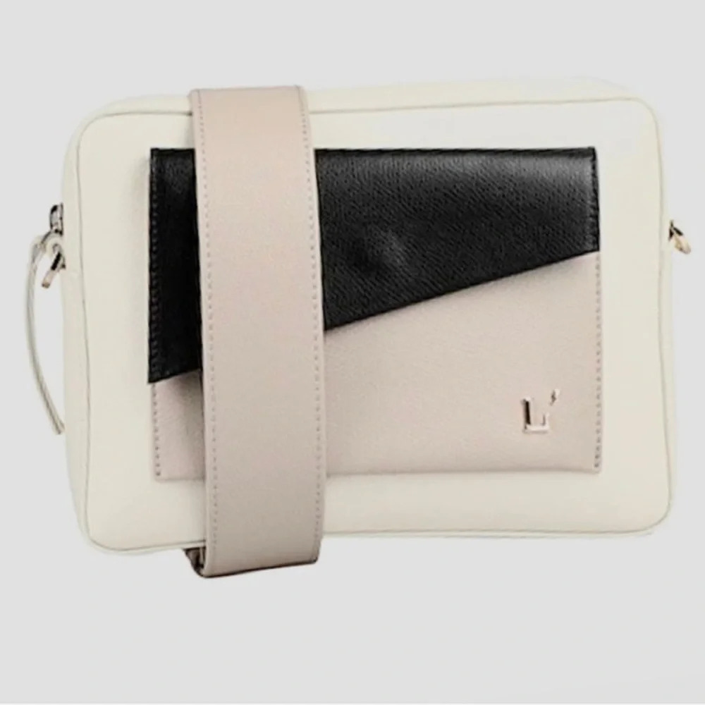 L' AUTRE CHOSE Leather Camera Bag Medium Card Pocket White Crossbody Shoulder